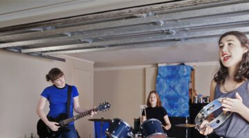 Graphite-Infused Insulated Garage Doors in New Zealand